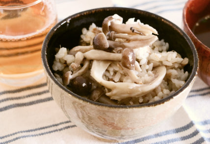 カテキン茶で炊く きのことツナの炊き込みごはん